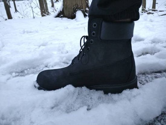 mens no lace snow boots